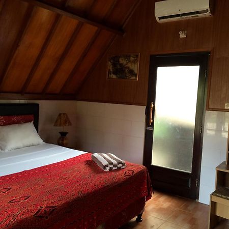 Youpy Bungalows Gili Air Bagian luar foto