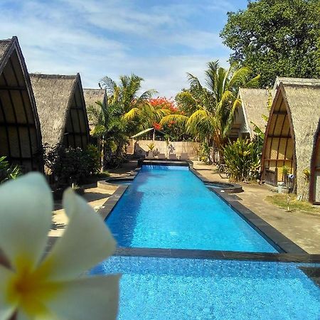 Youpy Bungalows Gili Air Bagian luar foto
