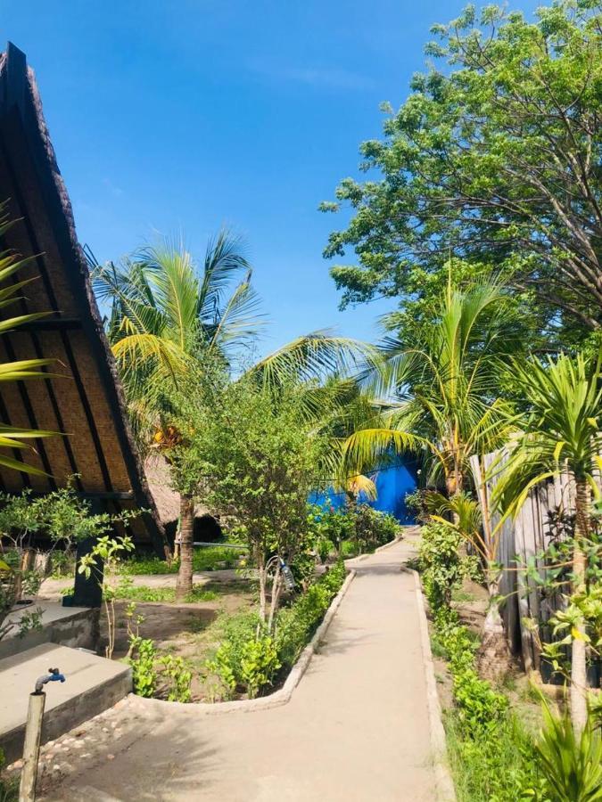 Youpy Bungalows Gili Air Bagian luar foto