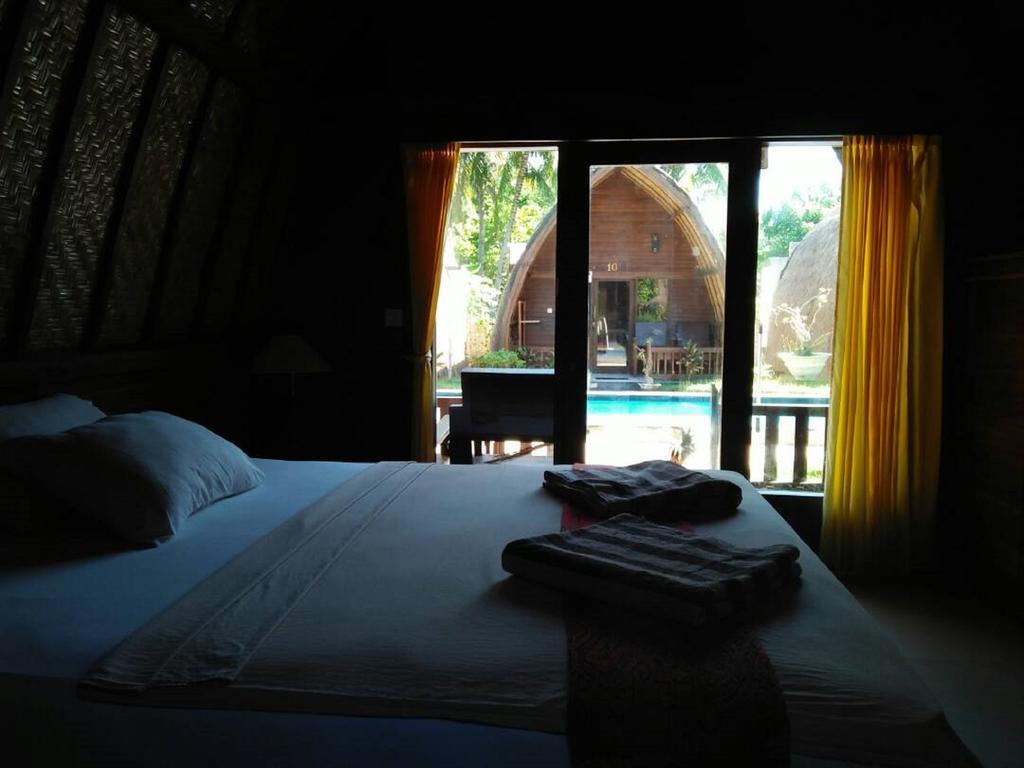 Youpy Bungalows Gili Air Bagian luar foto