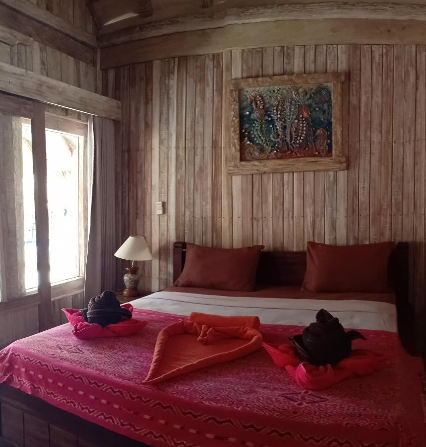 Youpy Bungalows Gili Air Bagian luar foto